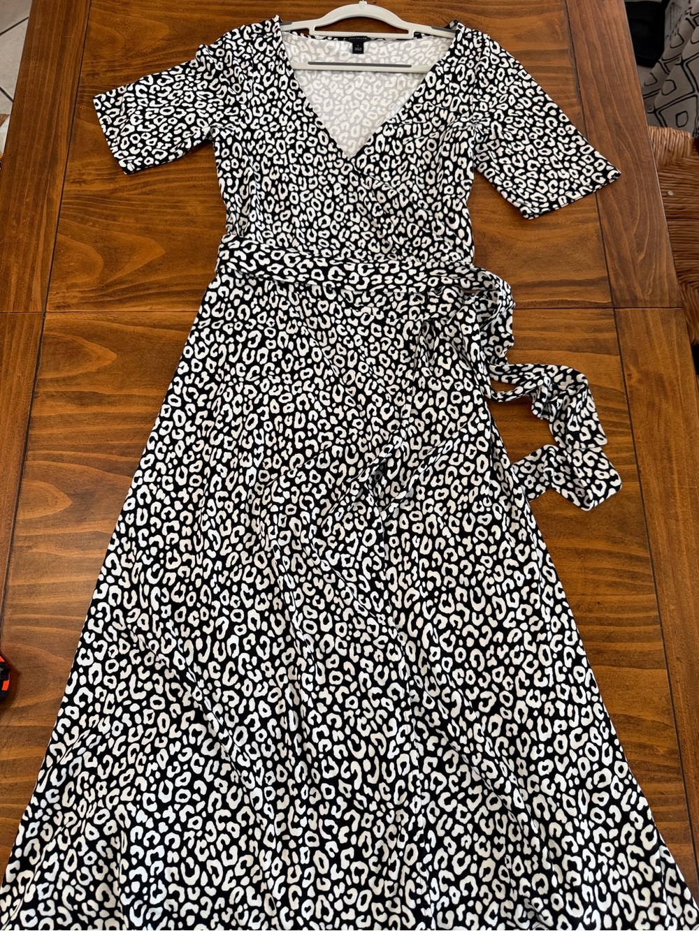 Ann Taylor Womens Size 6 Black White Leopard Print Wrap Midi Dress Tie Waist